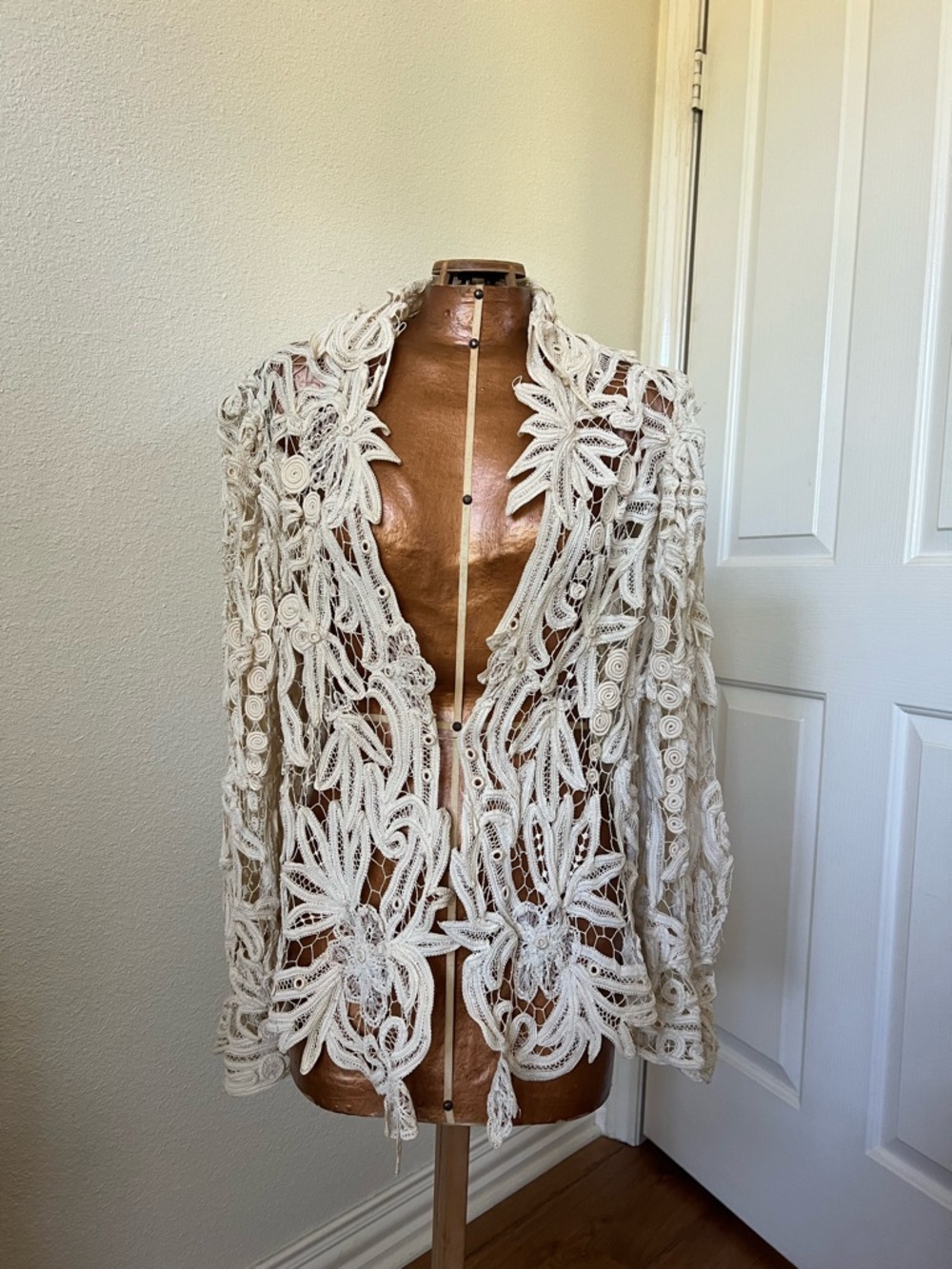 Vintage Handmade Ivory Battenburg Lace Jacket